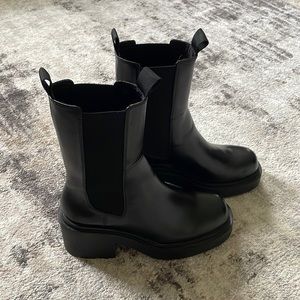 H&M chunky Chelsea boots